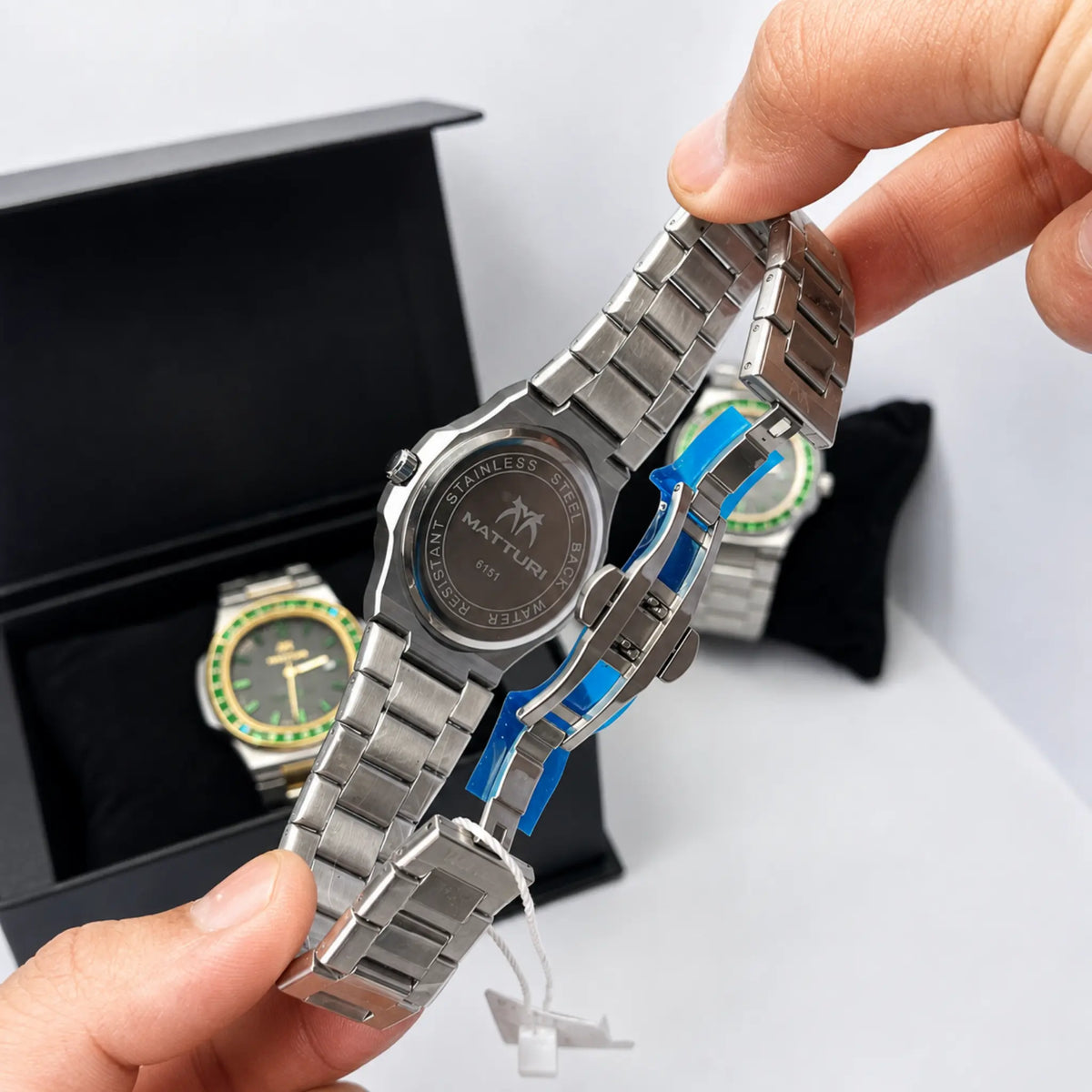 Automatic Ice Watch –  with Master Lock